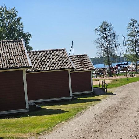 Kanalkrogen Stugor Sjötorp المظهر الخارجي الصورة
